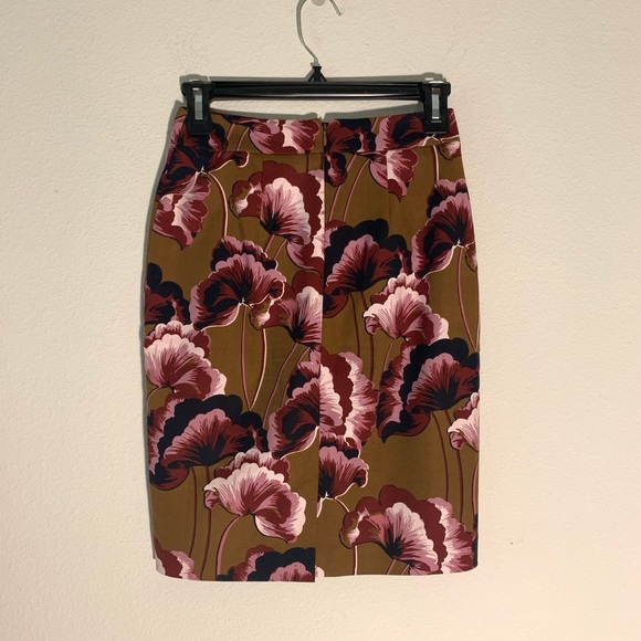 Ann Taylor Mustard Floral Pencil Skirt (Tailored) - Picture 3 of 5